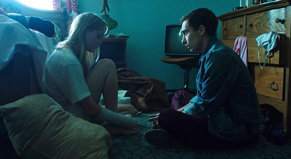 イット・フォローズ 4枚目の写真・画像