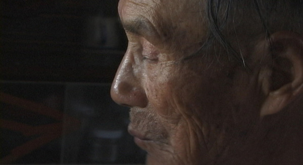 祖父の日記帳と私のビデオノート 1枚目の写真・画像