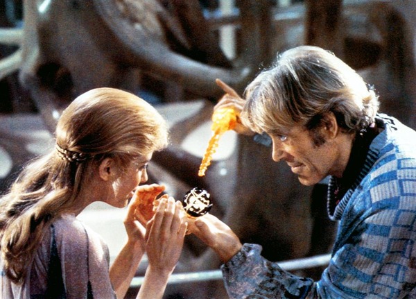 スーパーガール(C)APOLLO