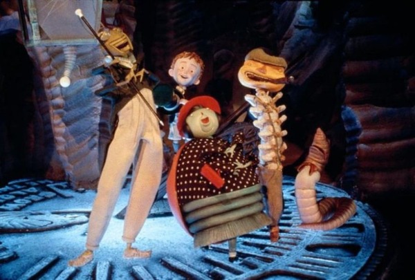 ジャイアント・ピーチ(C)APOLLO