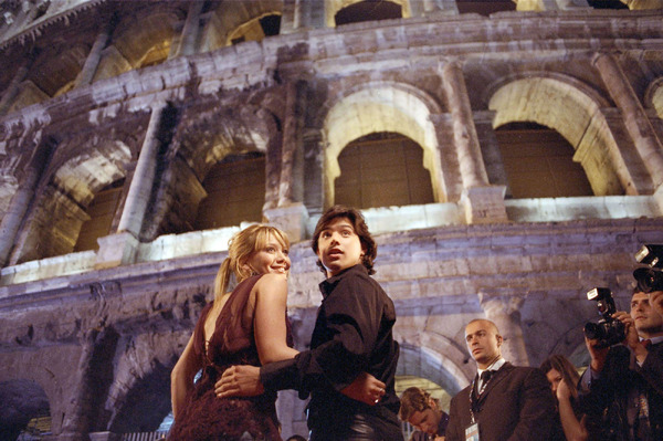 リジー・マグワイア・ムービー(C)APOLLO