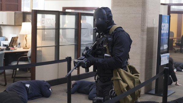 デス・ショット 8枚目の写真・画像