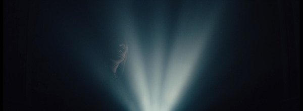 孤独なふりした世界で 14枚目の写真・画像