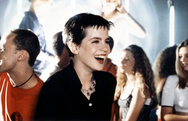 シューティング・フィッシュ(C)APOLLO