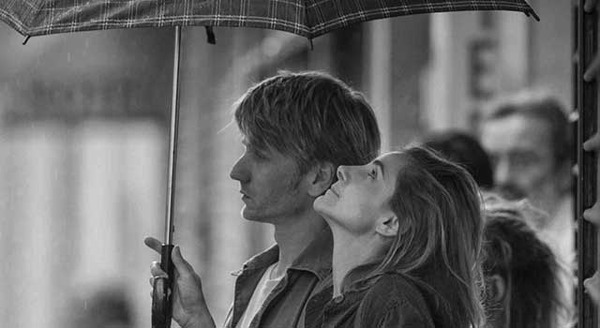 パリ、恋人たちの影 1枚目の写真・画像