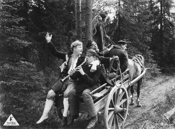 村の靴職人 1枚目の写真・画像