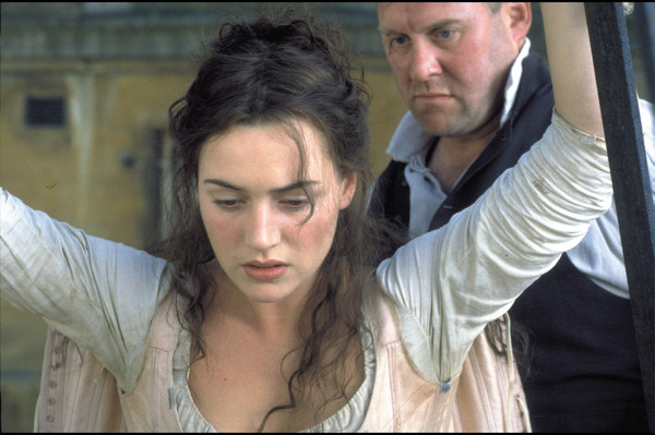 クイルズ(C)APOLLO