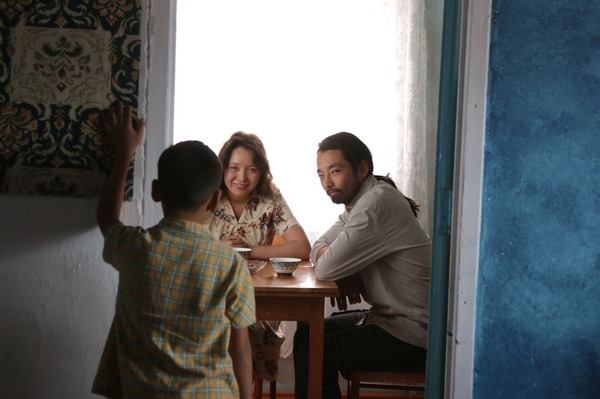 オルジャスの白い馬 4枚目の写真・画像