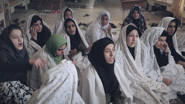 少女は夜明けに夢をみる 2枚目の写真・画像