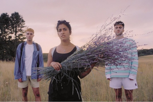 未来は私たちのもの 2枚目の写真・画像