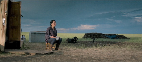 大地と白い雲 6枚目の写真・画像