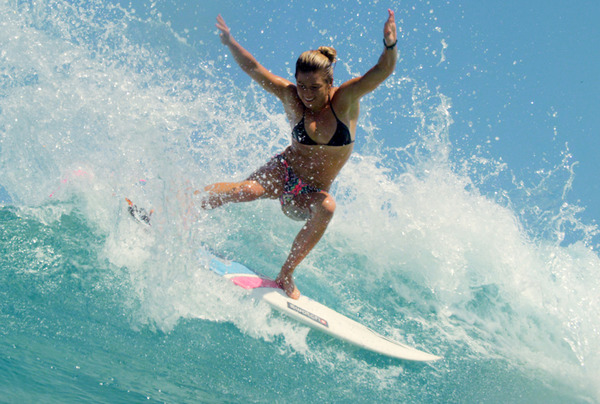 ©SHE IS THE OCEAN, INWAVES PRODUCTION. ALL RIGHTS RESERVED.