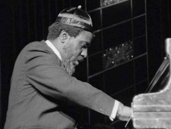 モンク・イン・ヨーロッパ 5枚目の写真・画像