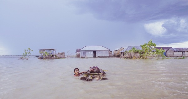 地のない足元 1枚目の写真・画像