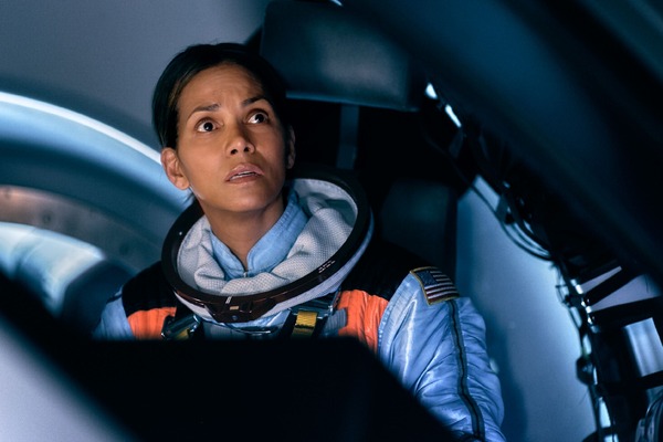 © 2022 UK MOONFALL LLP  All Rights Reserved