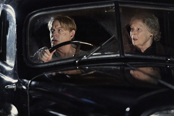 シックス・ミニッツ・トゥ・ミッドナイト 1枚目の写真・画像