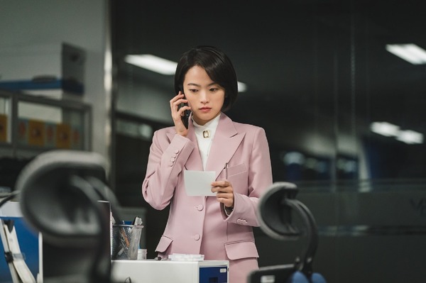 死を告げる女 9枚目の写真・画像