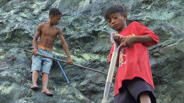 子どもの瞳をみつめて 3枚目の写真・画像