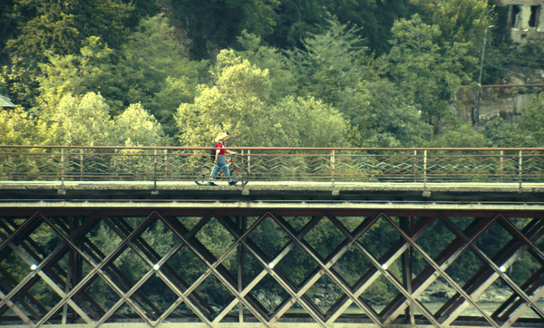 ジョージア、白い橋のカフェで逢いましょう 15枚目の写真・画像