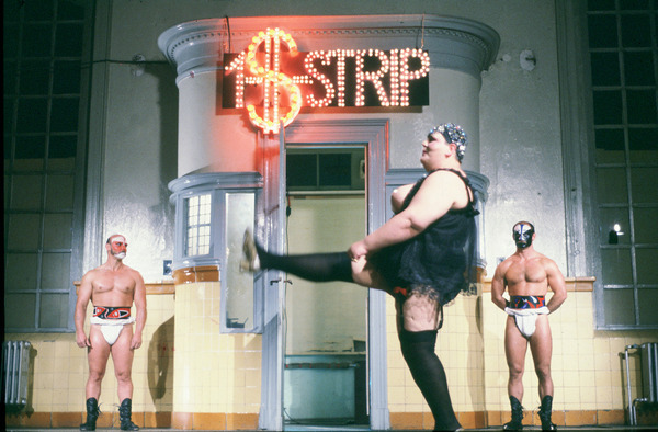 タブロイド紙が映したドリアン・グレイ 6枚目の写真・画像