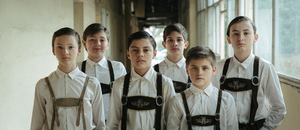 コロニアの子供たち 2枚目の写真・画像