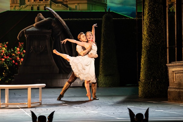 マシュー・ボーン IN CINEMA／眠れる森の美女 3枚目の写真・画像