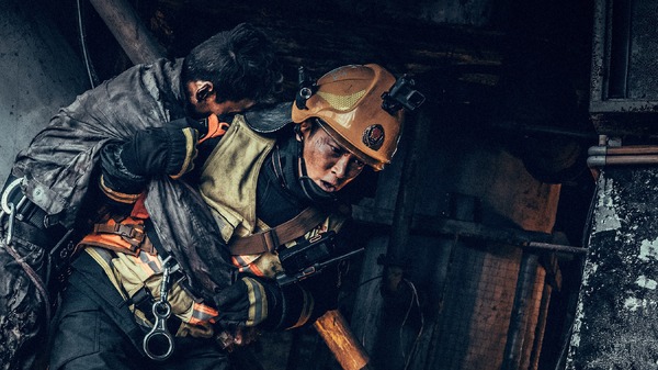 フラッシュオーバー 炎の消防隊 10枚目の写真・画像