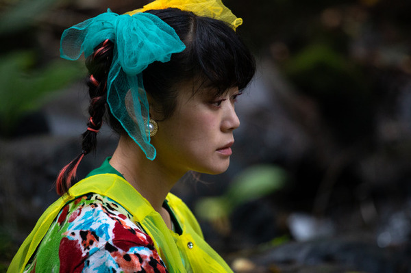 愚鈍の微笑み 3枚目の写真・画像