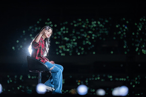 IU CONCERT: THE GOLDEN HOUR 3枚目の写真・画像