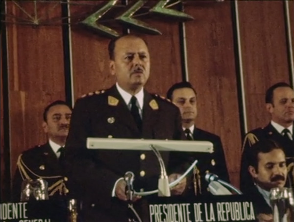 革命する大地 9枚目の写真・画像