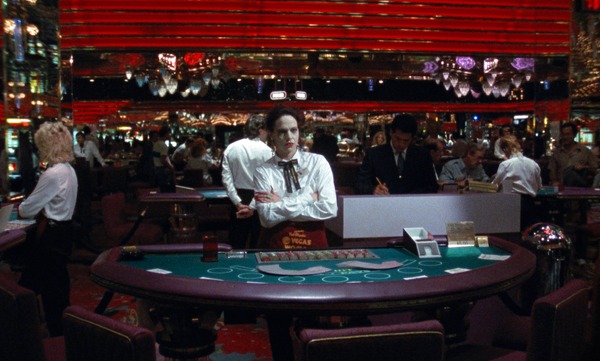 クイーン・オブ・ダイヤモンド 2枚目の写真・画像