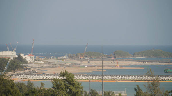 骨を掘る男 5枚目の写真・画像