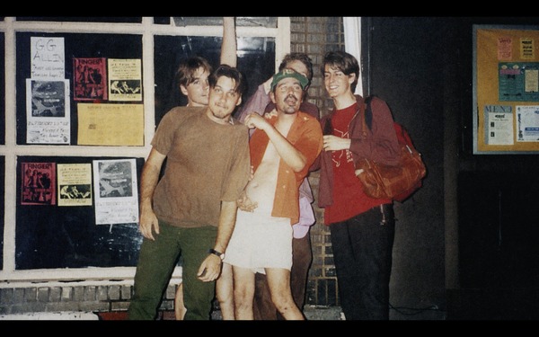 ラウダー・ザン・ユー・シンク ギャリー・ヤングとペイヴメントの物語 9枚目の写真・画像