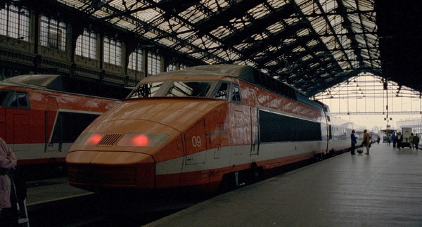 シークレット・ディフェンス 9枚目の写真・画像