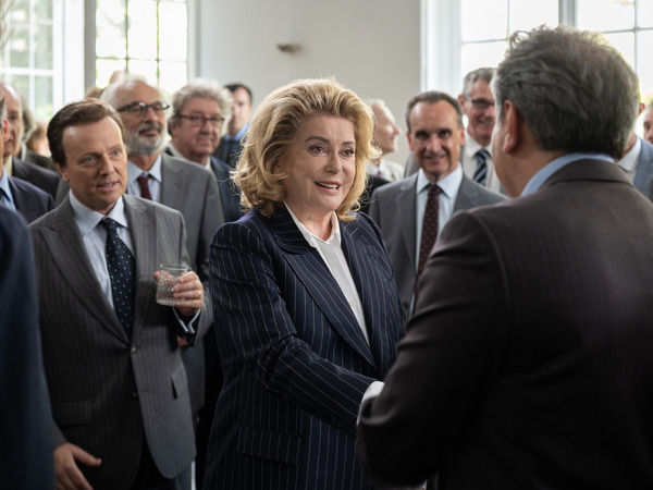 ベルナデット 最強のファーストレディ 2枚目の写真・画像