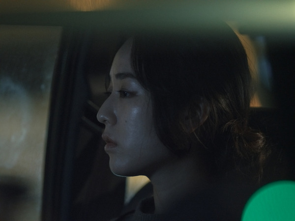 Colors Under the Streetlights 5枚目の写真・画像