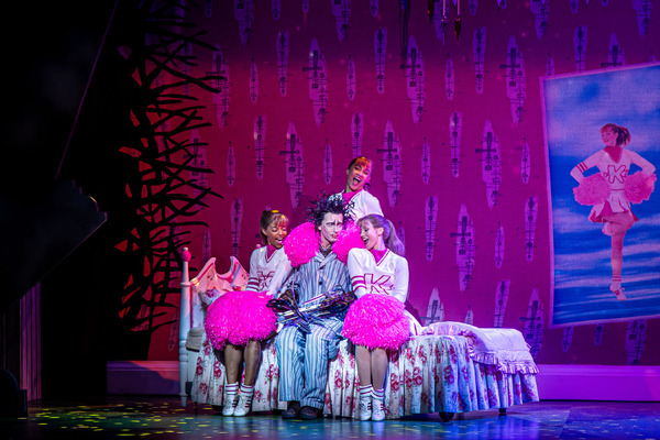 エドワード・シザーハンズ　ダンスバージョン 4枚目の写真・画像