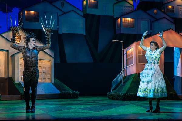 エドワード・シザーハンズ　ダンスバージョン 7枚目の写真・画像