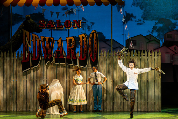 エドワード・シザーハンズ　ダンスバージョン 9枚目の写真・画像