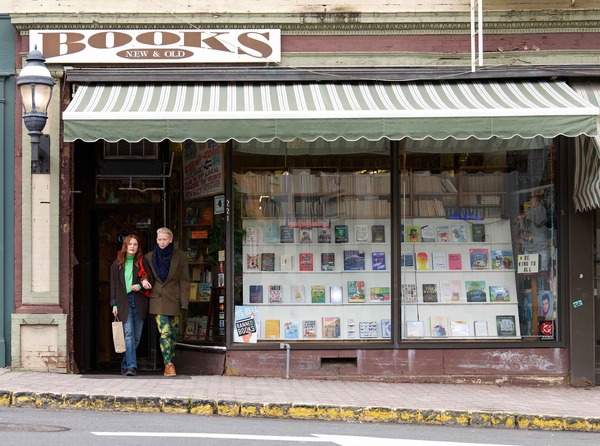 ザ・ルーム・ネクスト・ドア 9枚目の写真・画像