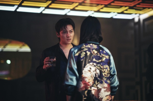 リボルバー（2025） 3枚目の写真・画像