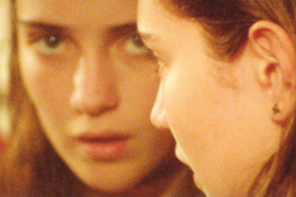 スイート・イースト 不思議の国のリリアン 2枚目の写真・画像