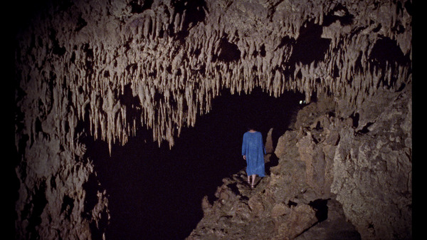 Underground アンダーグラウンド 9枚目の写真・画像