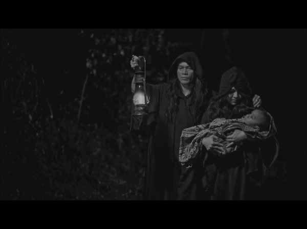 ウリリは黒魔術の夢をみた 14枚目の写真・画像