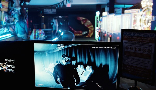 マッド・マウス　～ミッキーとミニー～ 8枚目の写真・画像