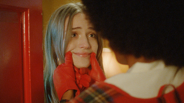 スイート・イースト 不思議の国のリリアン 4枚目の写真・画像