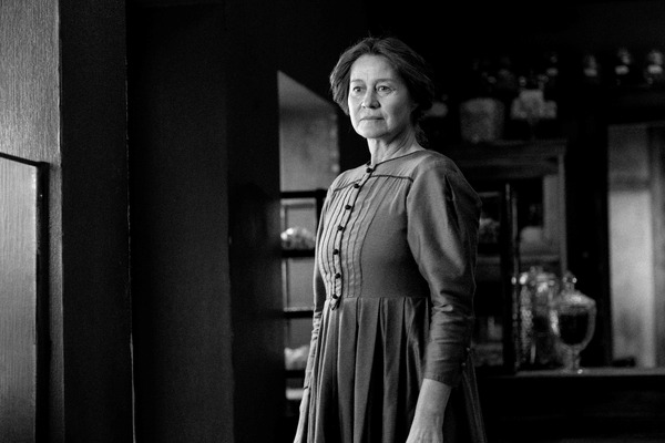 ガール・ウィズ・ニードル 5枚目の写真・画像