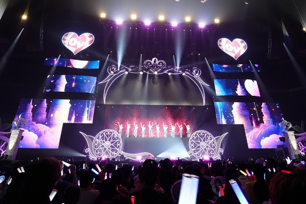 ＝LOVE 7th ANNIVERSARY PREMIUM CONCERT THE MOVIE 5枚目の写真・画像