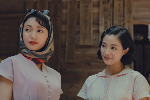 遠い山なみの光 6枚目の写真・画像