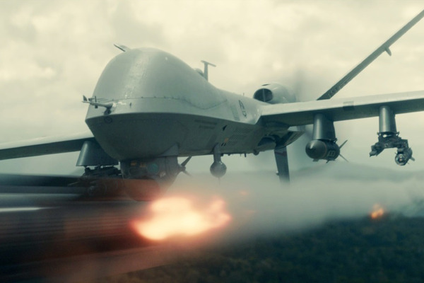 ランド・オブ・バッド 4枚目の写真・画像